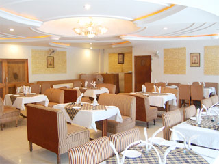 Punnu International Hotel Amritsar Restaurant