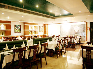 Khyber Continental Hotel Amritsar Restaurant