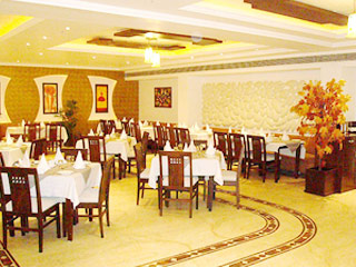 M C International Hotel Amritsar Restaurant